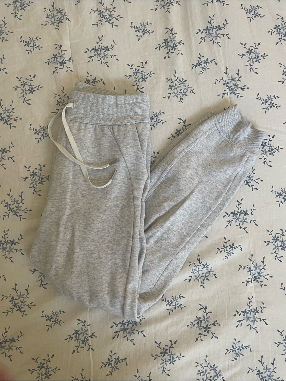 Lululemon Scuba High Rise Jogger